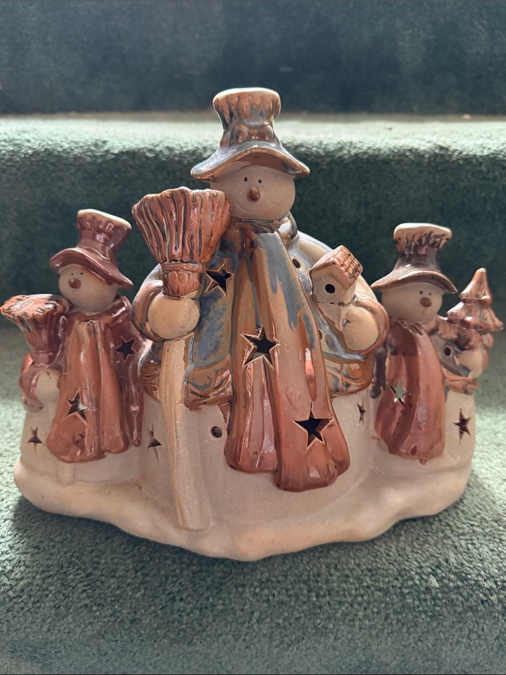 Kirklands Potters Garden Staint Copper and Cream Ceramic Snowman Family Tealight